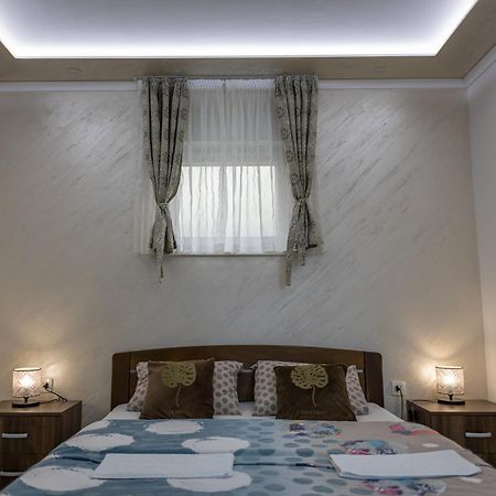 Apartmani Hm Τρέμπινιε Εξωτερικό φωτογραφία