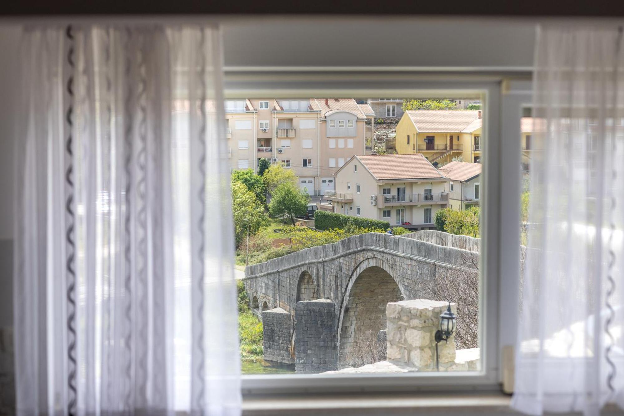 Apartmani Hm Τρέμπινιε Εξωτερικό φωτογραφία