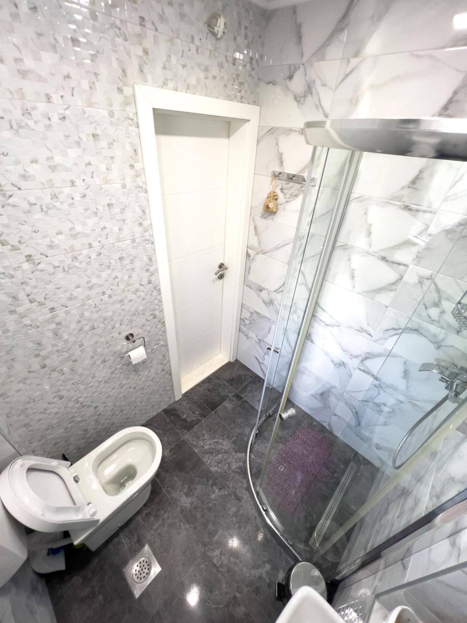 Apartmani Hm Τρέμπινιε Εξωτερικό φωτογραφία