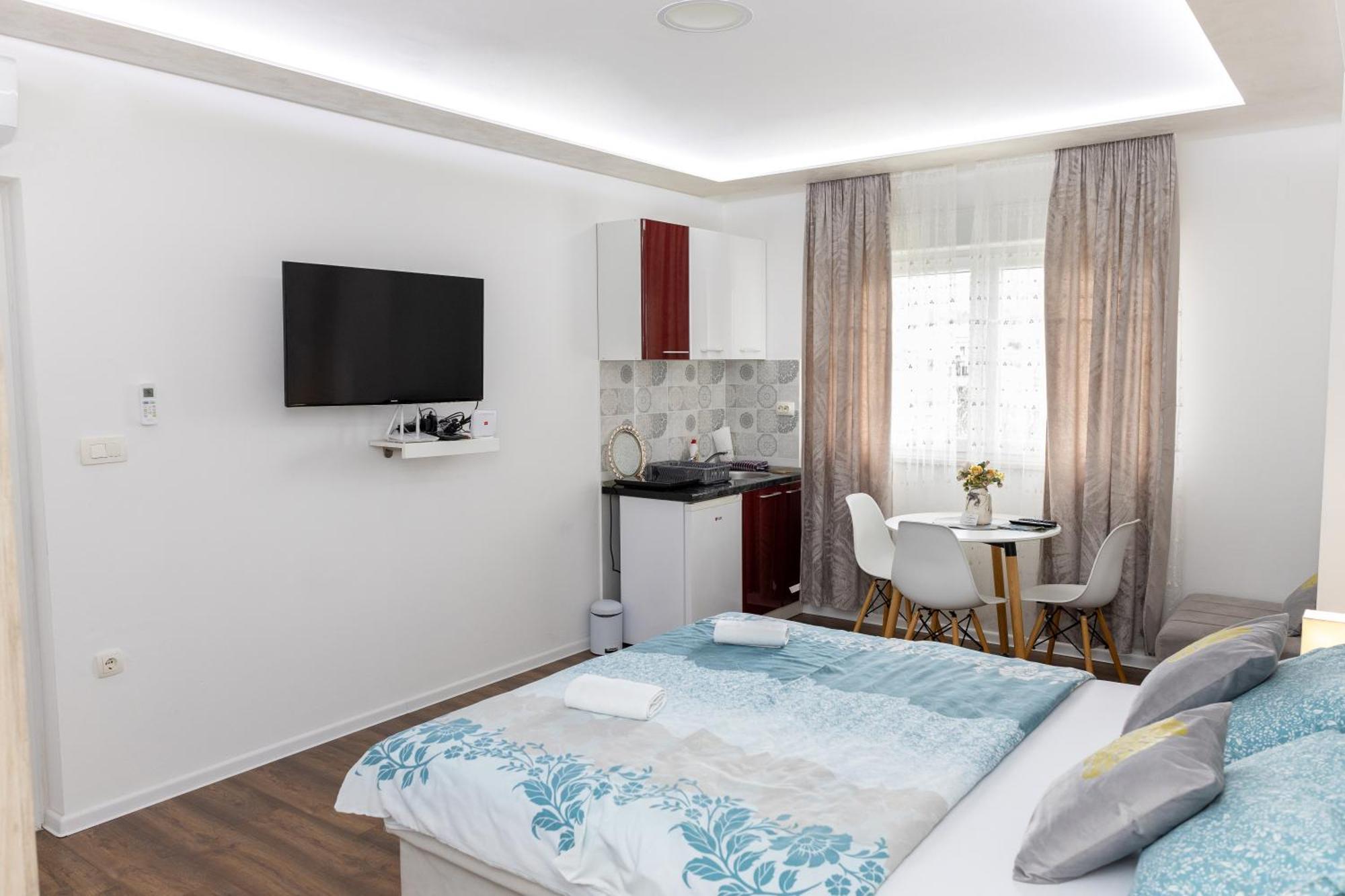 Apartmani Hm Τρέμπινιε Εξωτερικό φωτογραφία