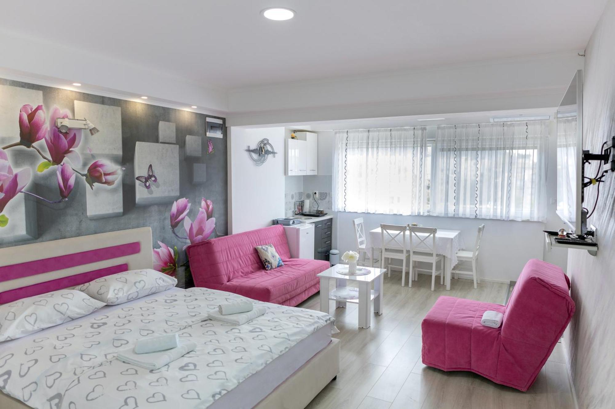 Apartmani Hm Τρέμπινιε Εξωτερικό φωτογραφία